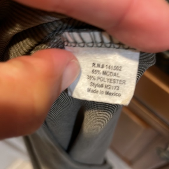 Evolution and Creation Active Olive Burnout Elephant Cut Out Tank Top M - Picture 8 of 8